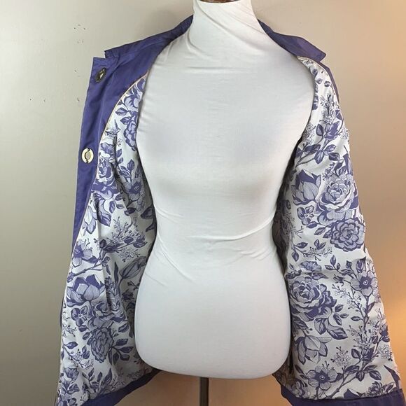 Issac Mizrahi Live Periwinkle Nylon Trench Coat w/Floral Lining (Size: Medium) - Picture 16 of 16